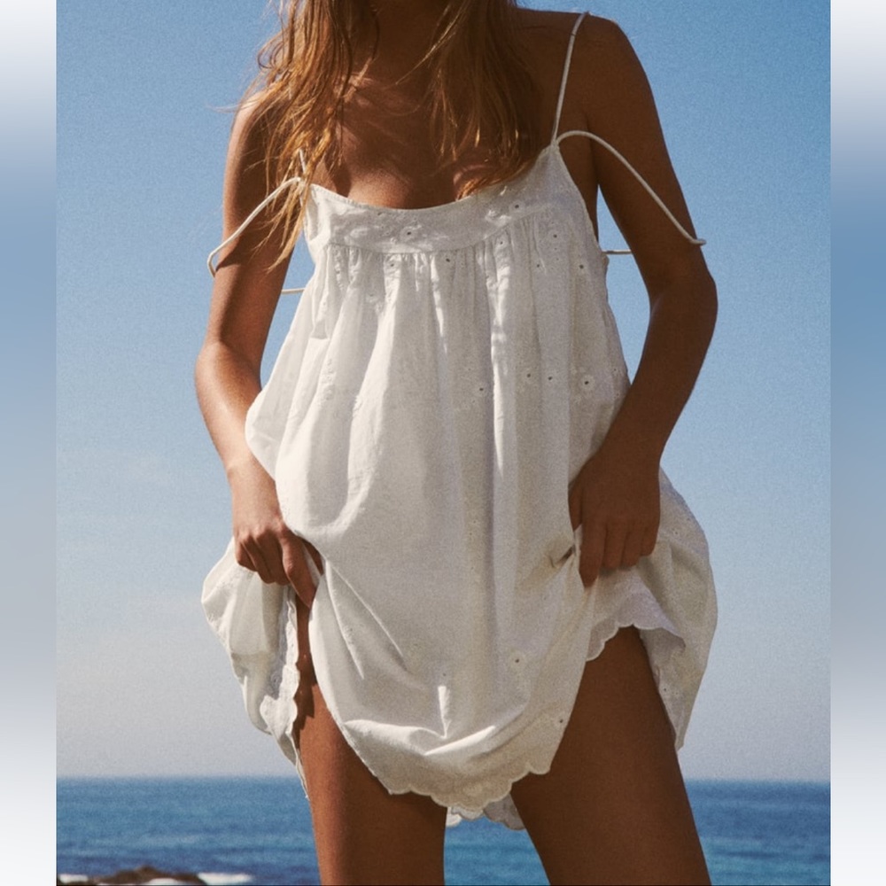 Zara short embroidered dress white